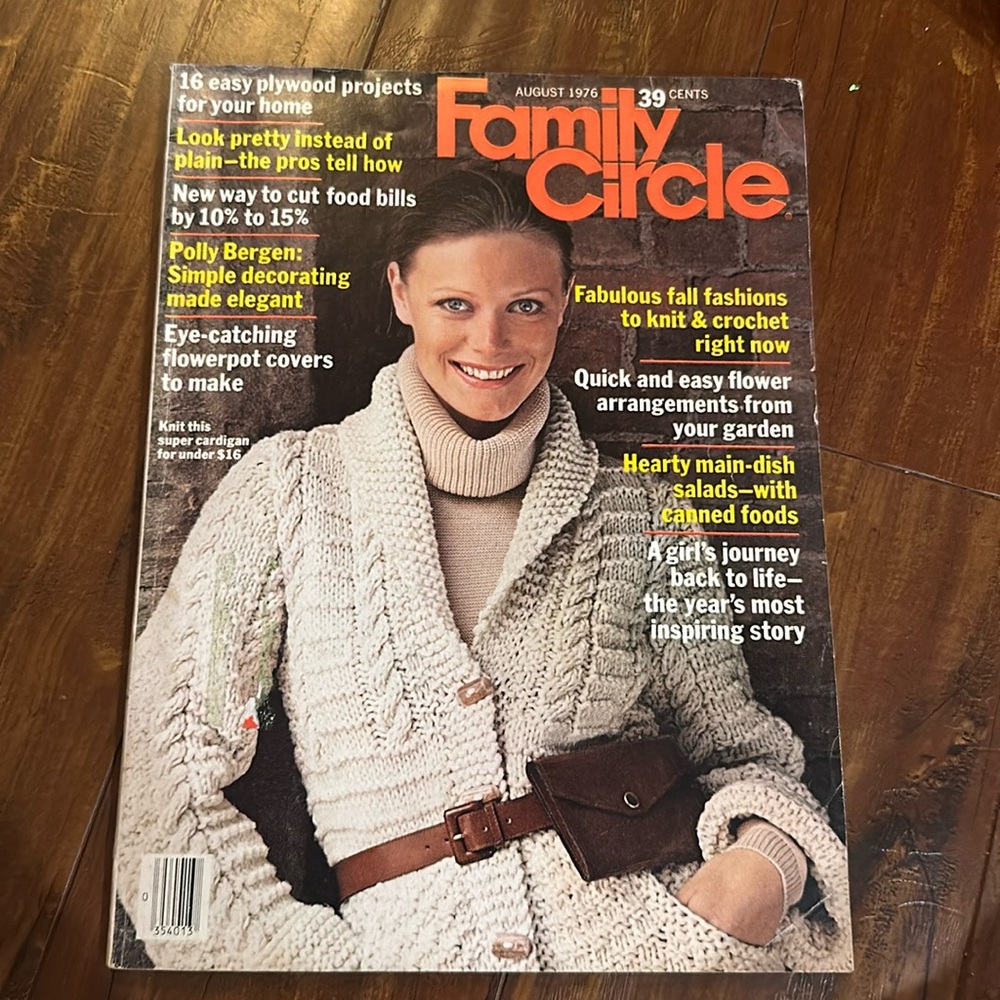 Family Circle‎ August 1976 (Family Circle, Volume 89 Number 2) Walt Disney World